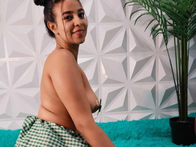 DafneLewis - Live Sex Cam - 20148858