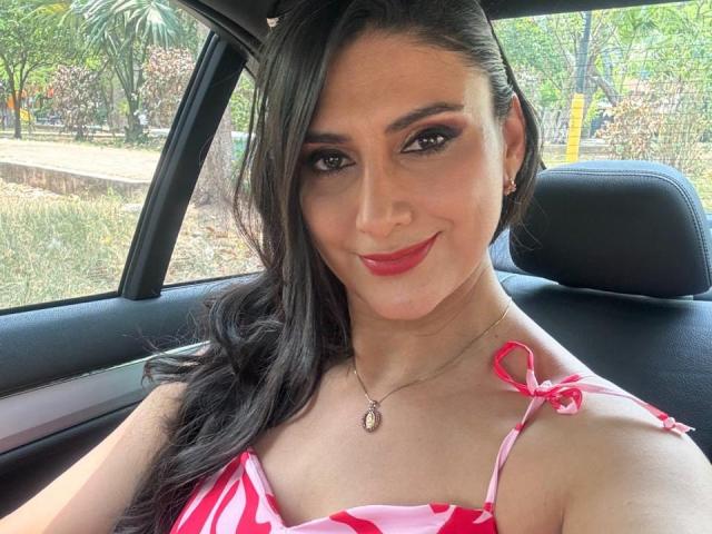 JuliaRobinson - Live porn &amp; sex cam - 20153582