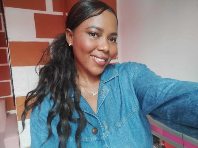 EmiraHot - Live porn &amp; sex cam - 20167934