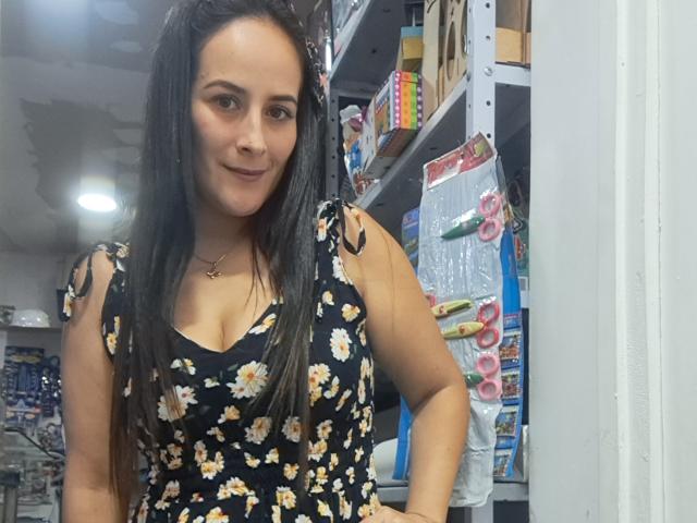 RousseMelinda - פורנו בשידור חי ומצלמת סקס - 20170326