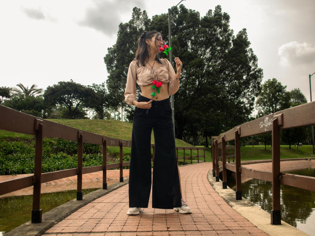 AlishaJames - Camera khiêu dâm &amp; quyến rũ trực tiếp - 20171754