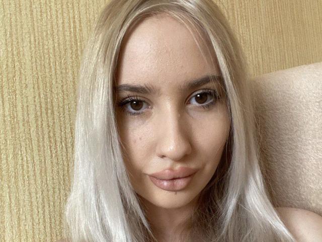 ElzaKom - Live porn &amp; sex cam - 20180082