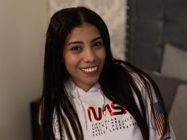 KendaLillie - פורנו בשידור חי ומצלמת סקס - 20180610