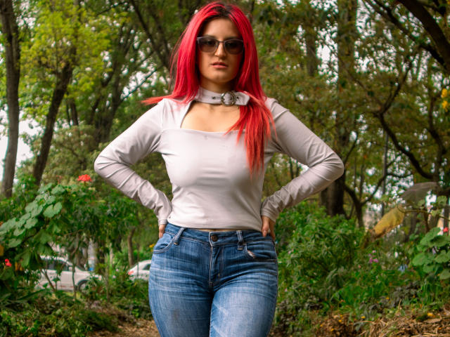 GwenRoux - Élő pornó és szexkamera - 20180722