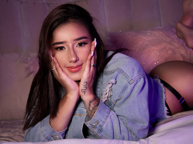 MeganBennett - Live porn &amp; sex cam - 20181158