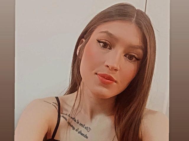 TessaKeller - Élő pornó és szexkamera - 20187182