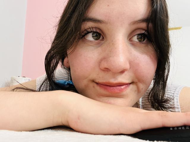 ChloeDulce - Live Sex Cam - 20198330