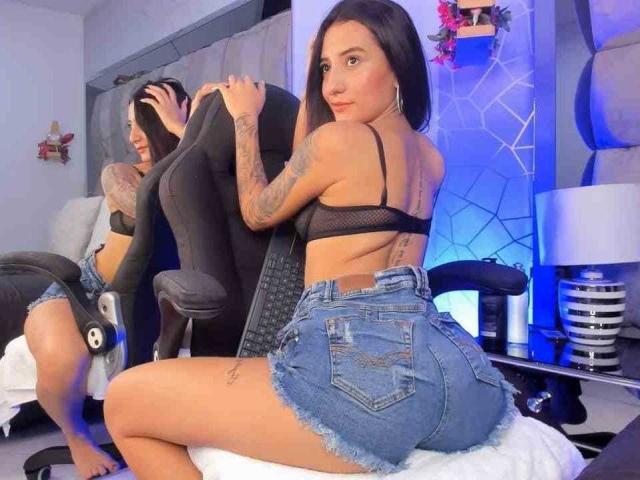 Genesismiller - Live porn &amp; sex cam - 20200718