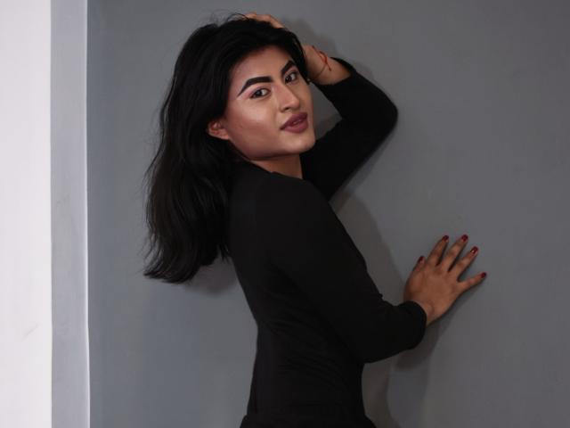 EllecttraAbance - Sexe cam en vivo - 20201910