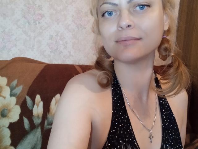 LindaRoutz - сексуальная веб-камера в реальном времени - 20206074