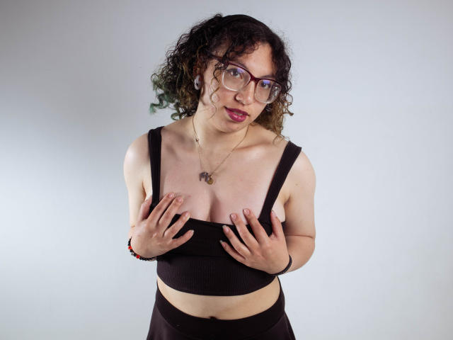 CelesteArismendi - сексуальная веб-камера в реальном времени - 20210078