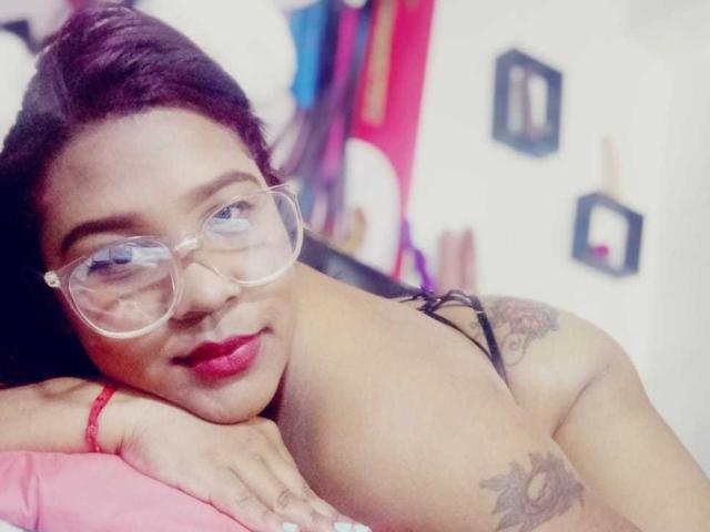PamelaMckein - Sexe cam en vivo - 20214026