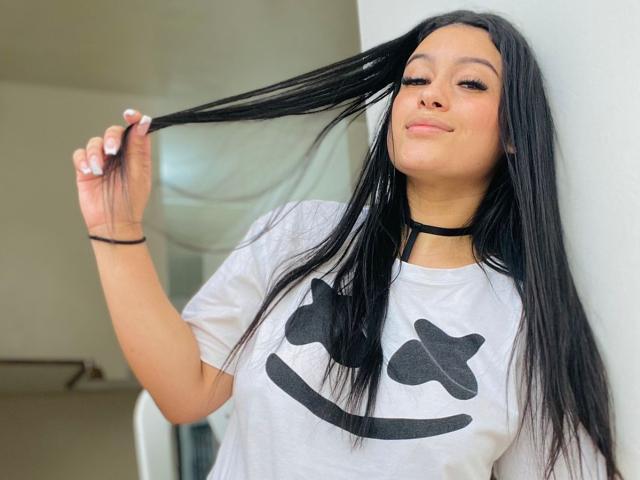 SofiaSexxLove - Live porn &amp; sex cam - 20215374