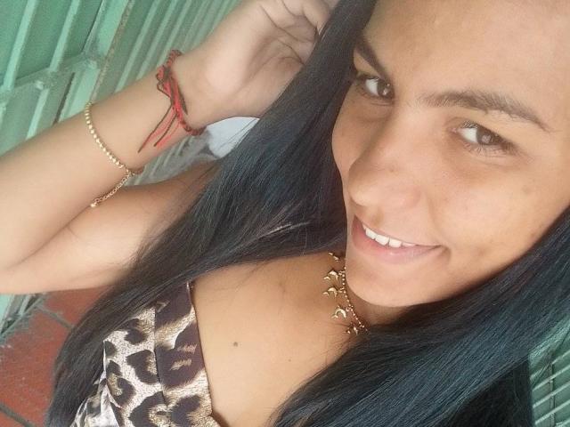 NikoleHott - сексуальная веб-камера в реальном времени - 20215702