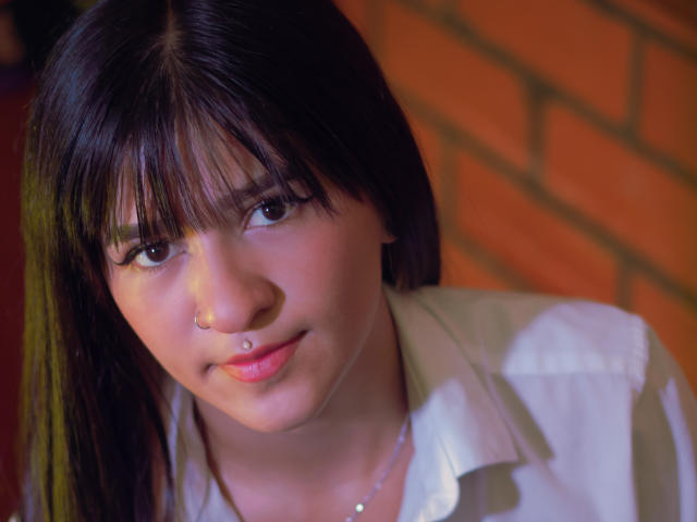 AlisMariani - פורנו בשידור חי ומצלמת סקס - 20219614