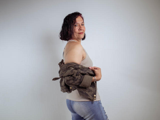 SofiaHills - сексуальная веб-камера в реальном времени - 20222146