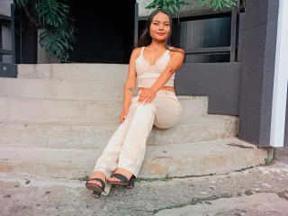 BatiaJhonson - Live porn &amp; sex cam - 20222266