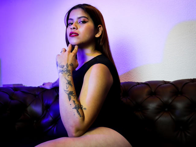 CharlottJohnson - Live porn &amp; sex cam - 20231482