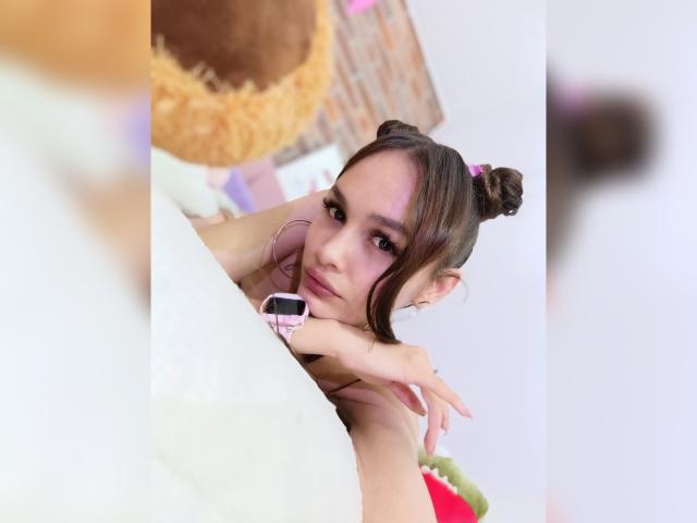 LiliiMoore - Élő pornó és szexkamera - 20237706