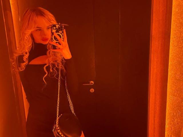 FionaX - Live porn &amp; sex cam - 20237794