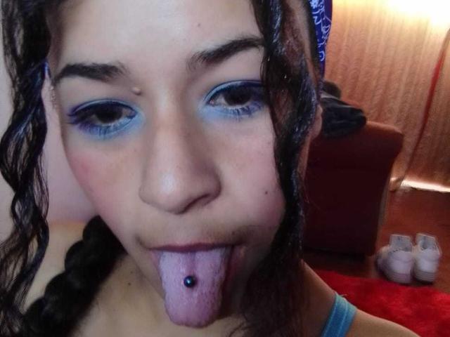 KiiaraBrowm - Live sex cam - 20241218