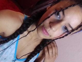 KiiaraBrowm - Live porn &amp; sex cam - 20241222