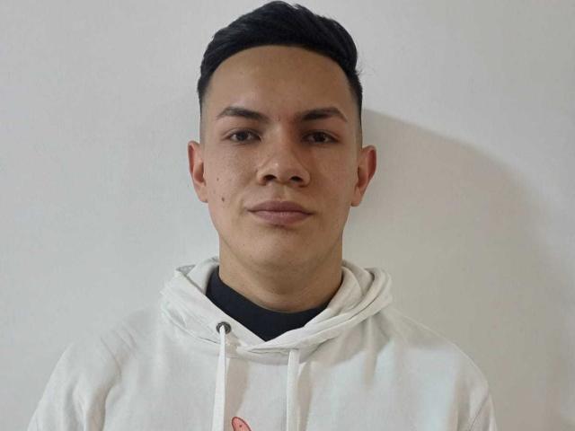 ErickThemison - Live porn &amp; sex cam - 20241762