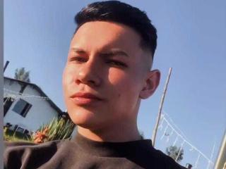 ErickThemison - Live porn &amp; sex cam - 20241766