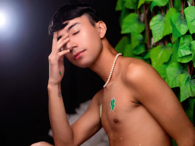 OliverMJ - Live porn &amp; sex cam - 20244110