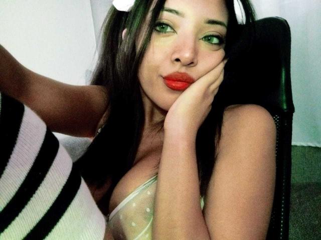 MartinaLopez - Live porn &amp; sex cam - 20250674