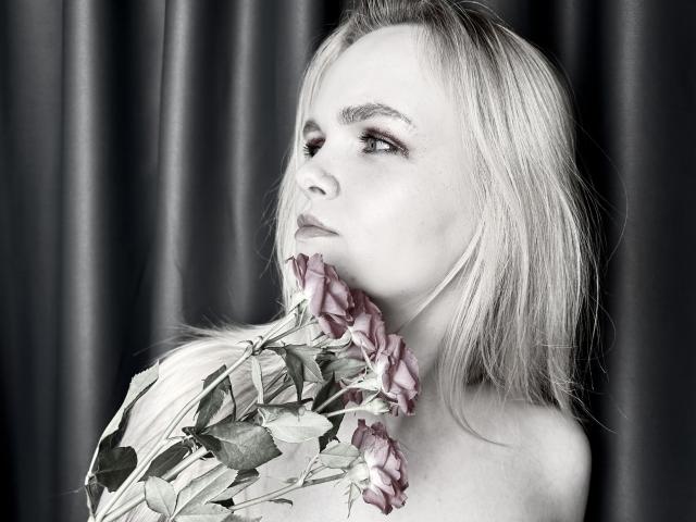 KseniaHopes - Live porn &amp; sex cam - 20251470