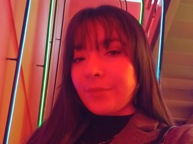 TaniaSanders - Live Sex Cam - 20256102