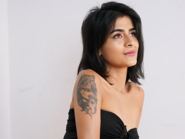 MichelleBenett - Live porn &amp; sex cam - 20257946