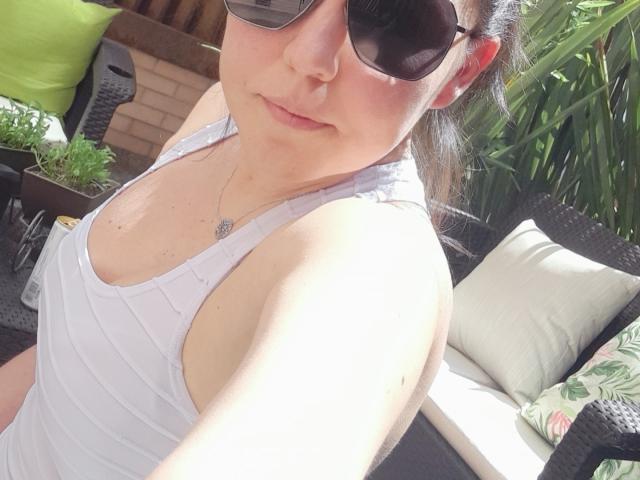 AdelaShery - Live porn &amp; sex cam - 20258334