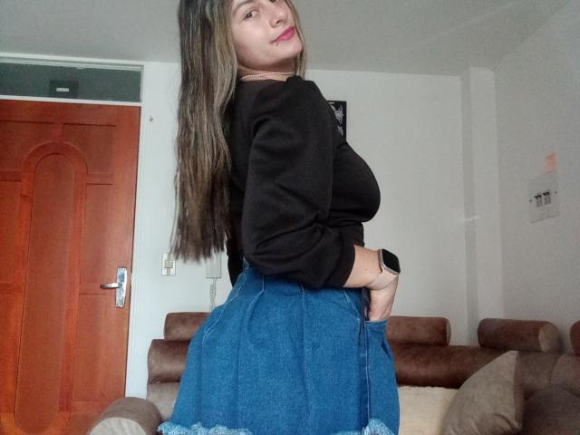 AtheneaRossi - Live porn &amp; sex cam - 20259366