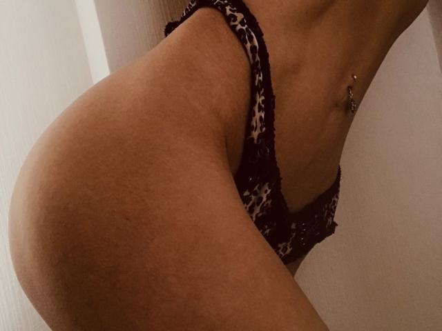 Julaiya - Live sex cam - 20268458