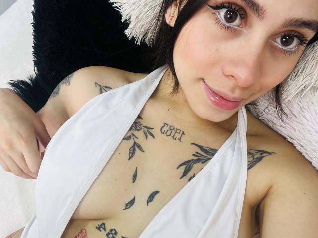 ChanelDeRosee - Live sex cam - 20277806