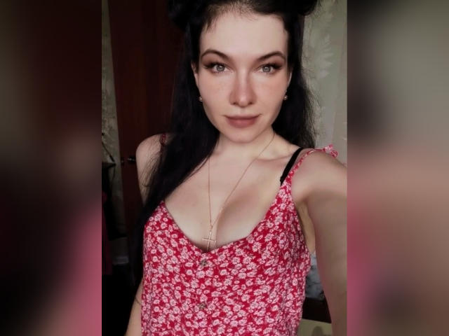 EmmHott - Live porno og sexkamera - 20280226