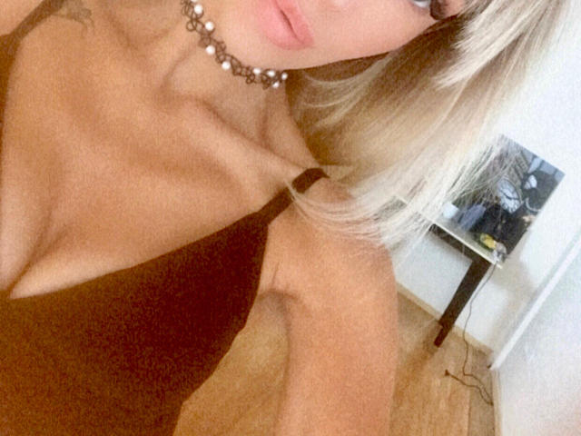 Julaiya - Live sex cam - 20280514