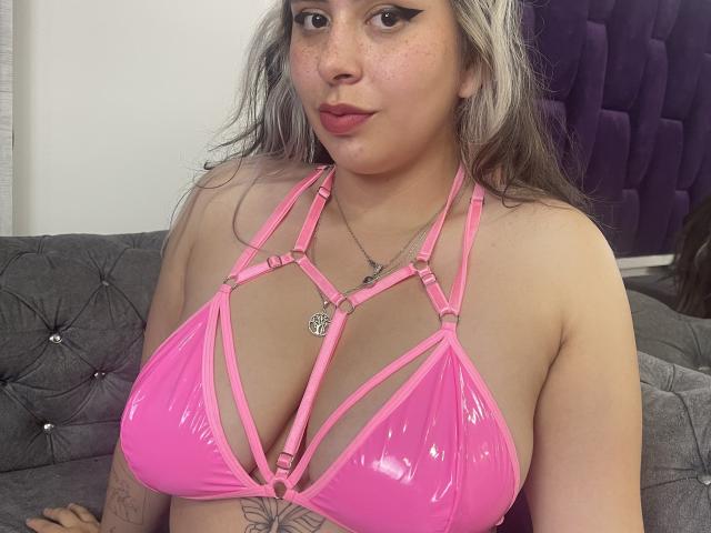 EmmahTalyor - Live porn &amp; sex cam - 20286614