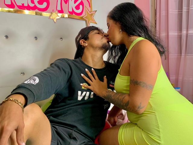 NoemiAndJhon - Camera khiêu dâm &amp; quyến rũ trực tiếp - 20287294