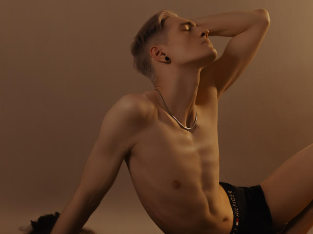 JulianJaden - сексуальная веб-камера в реальном времени - 20287470