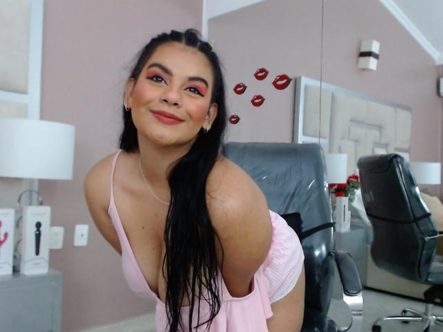 KarlaKim - Porno na żywo i seks kamera - 20297706