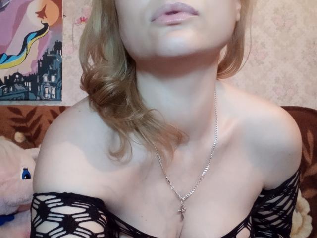 LindaRoutz - Camera khiêu dâm &amp; quyến rũ trực tiếp - 20297774