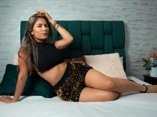 ElizaTovar - Live porn &amp; sex cam - 20304658