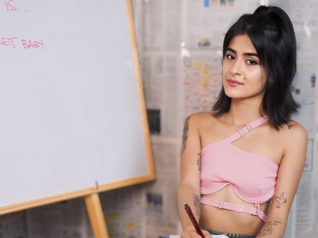 MichelleBenett - Élő pornó és szexkamera - 20305050