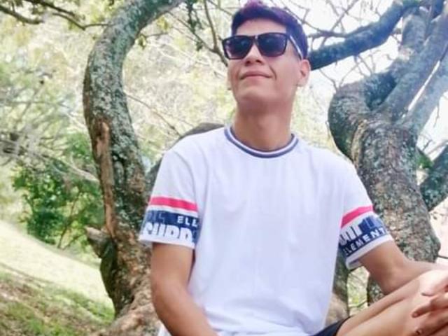 cristoferalvizu - сексуальная веб-камера в реальном времени - 20313478