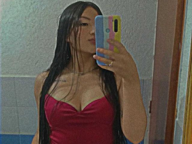 MiiaSwans - сексуальная веб-камера в реальном времени - 20318526