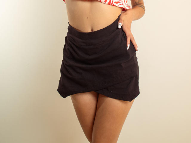 CloeeAdams - פורנו בשידור חי ומצלמת סקס - 20320566