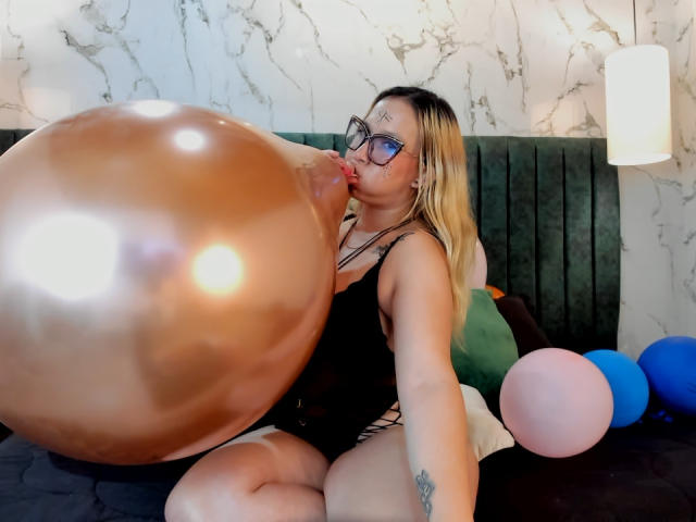 MeganHolt - Live porn &amp; sex cam - 20324618